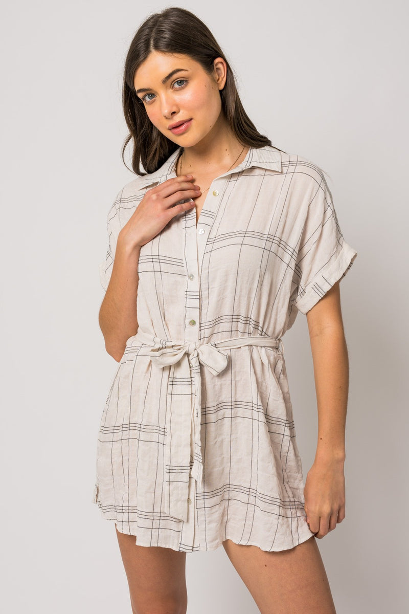Gilli White and Black Roll Up Sleeve Button Down Plaid Dress